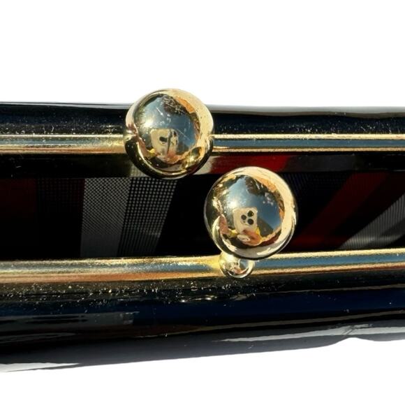 Black Patent Leather Kiss Lock Wrist Evening Bag - Picture 2 of 7